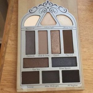 Pretty Vulgar nightingale eyeshadow palette